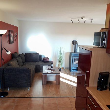 Kleines Ferienhaus Am Feldrand Malchow  Kültér fotó