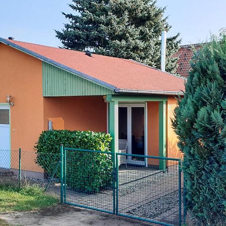 Kleines Ferienhaus Am Feldrand Malchow  Kültér fotó