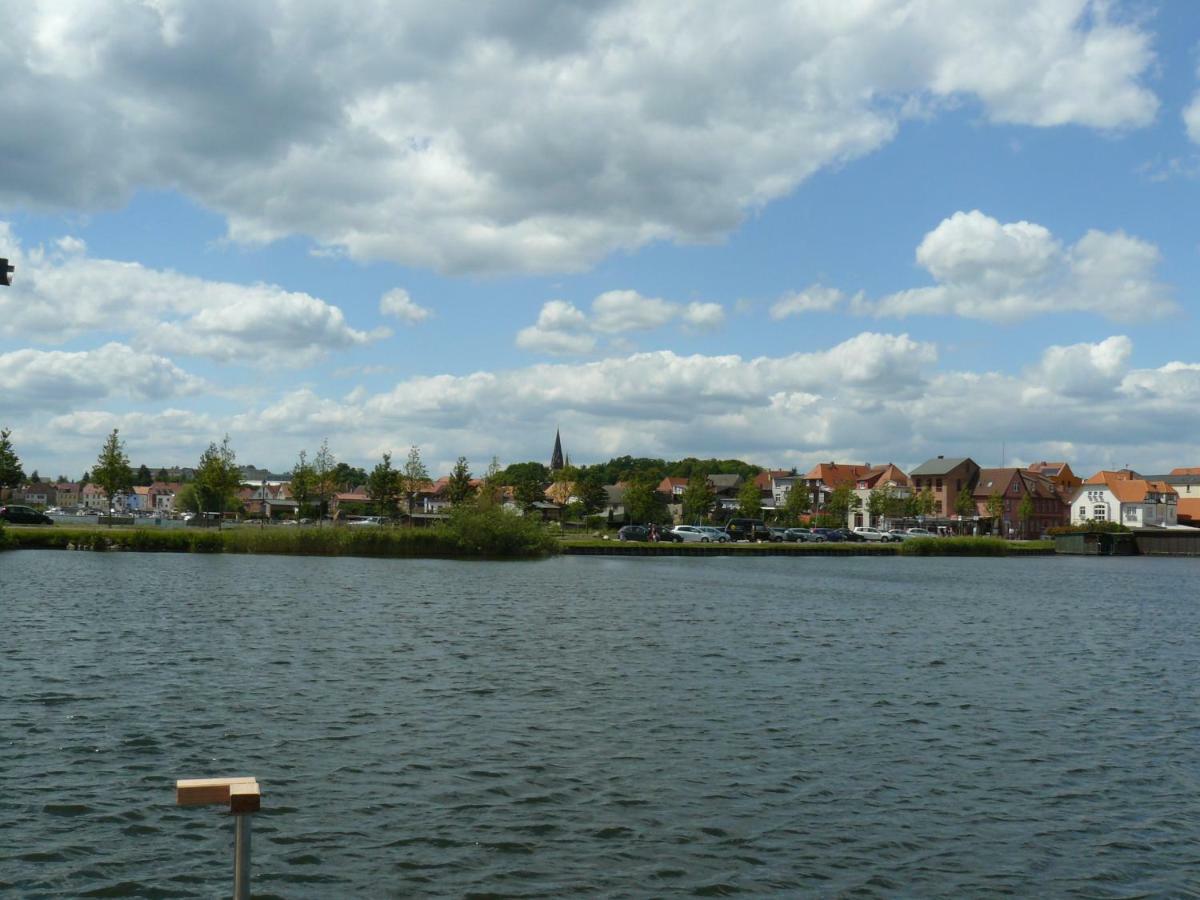 Kleines Ferienhaus Am Feldrand Malchow  Kültér fotó
